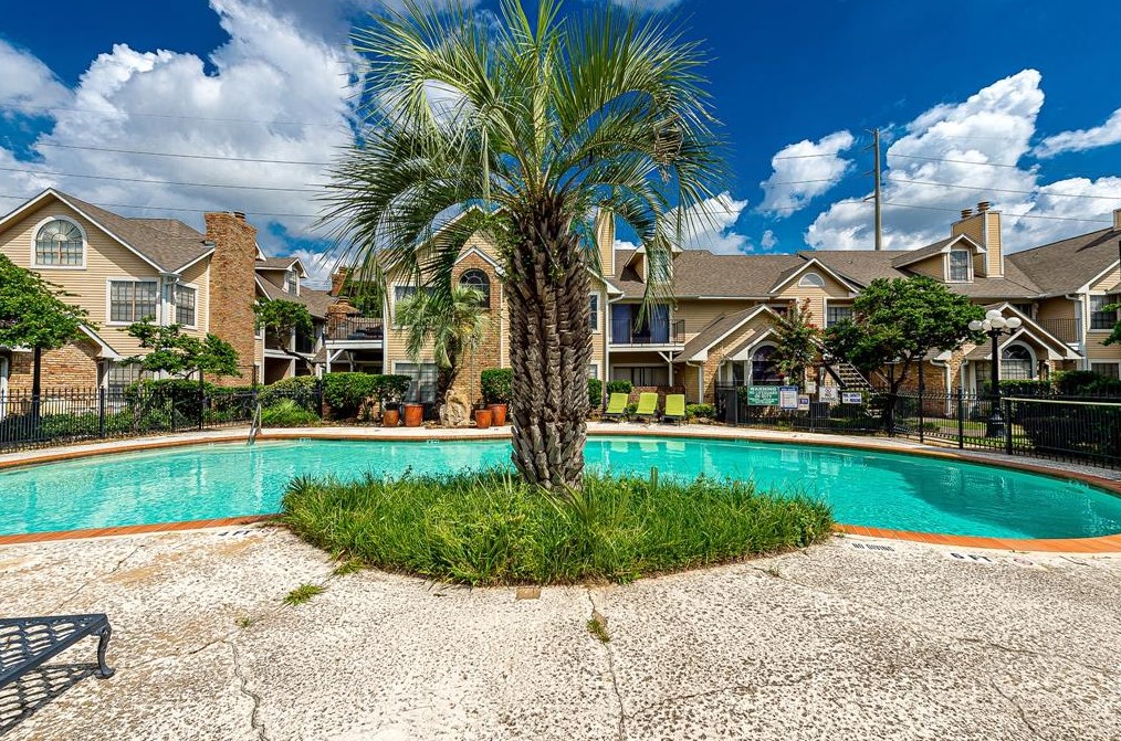 2300 Old Spanish Trl, Houston TX  77054-2154 exterior