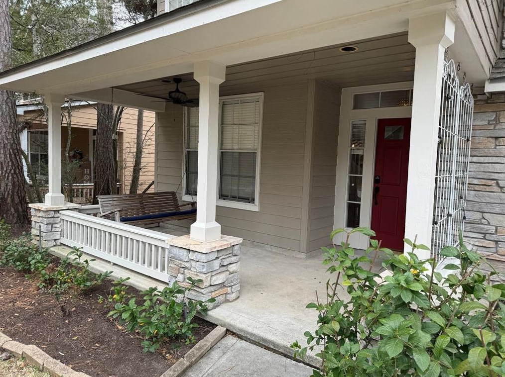 37 Lightwood Trce, Spring TX  77382-1371 exterior