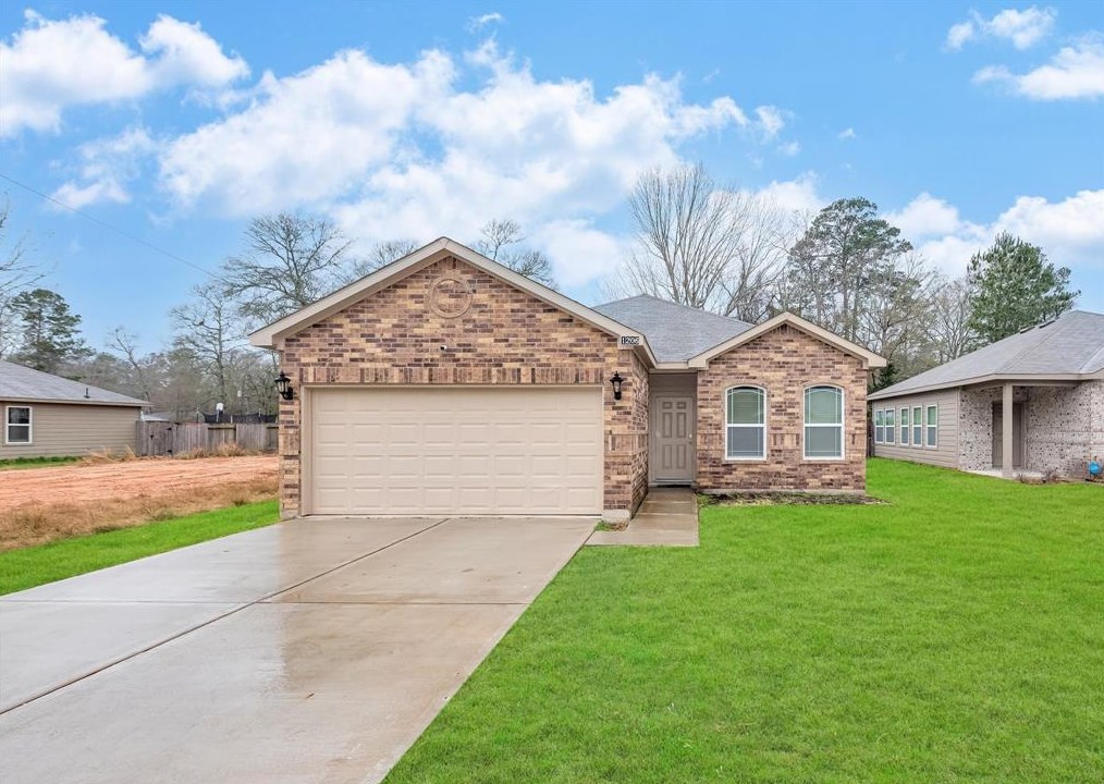 1206 Parkhurst Ave, Cleveland TX  77327-5472 exterior