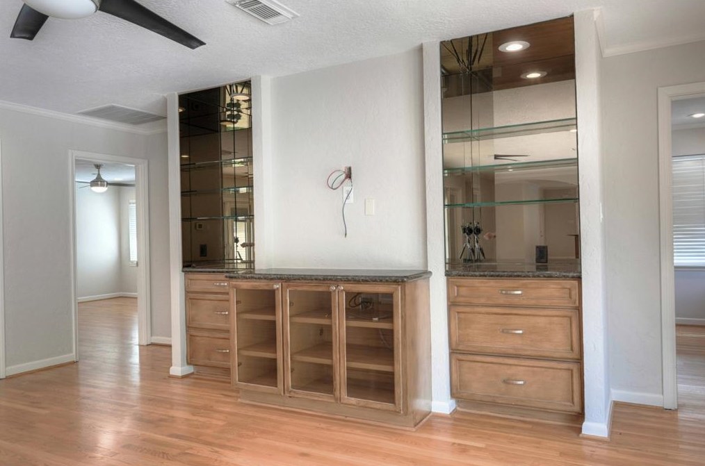 4327 Silverwood Dr, Houston TX  77035-3635 exterior