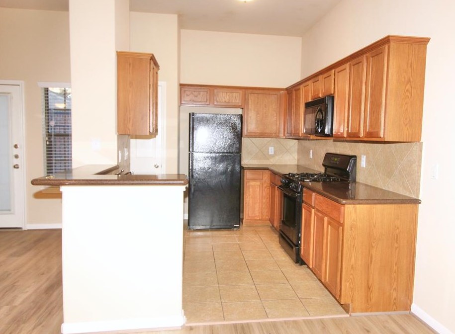 2323 Bermuda Shores Dr, Missouri City TX  77459-2118 exterior