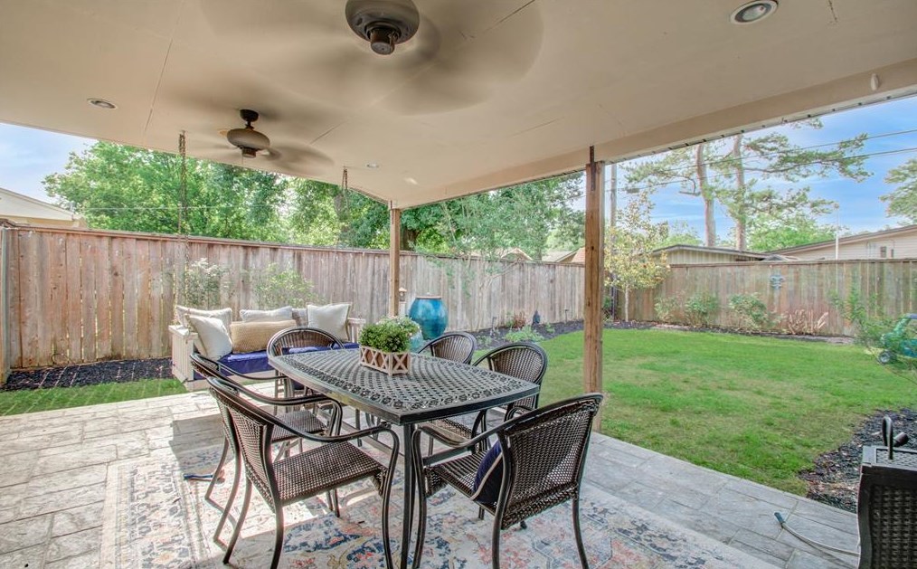 2319 Wilde Rock Way, Houston TX  77018-7147 exterior