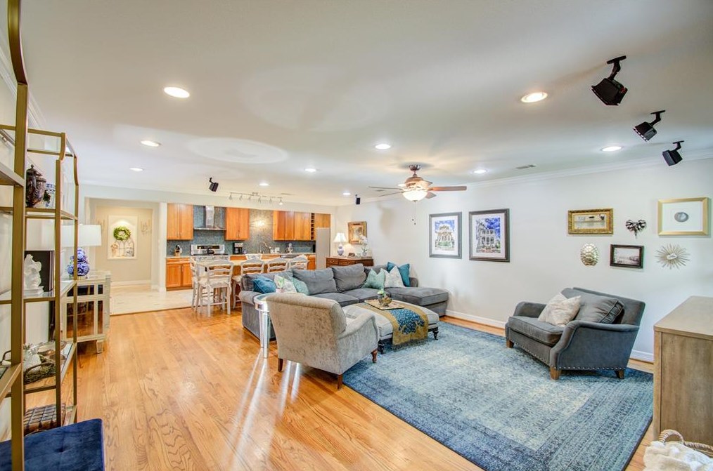 2319 Wilde Rock Way, Houston TX  77018-7147 exterior