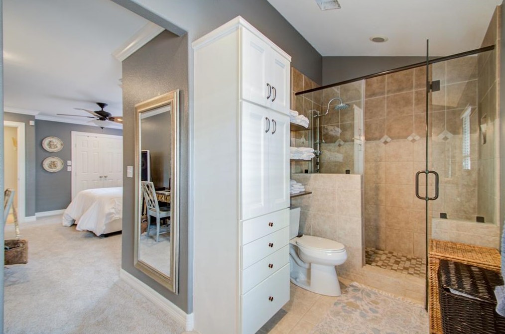 2319 Wilde Rock Way, Houston TX  77018-7147 exterior