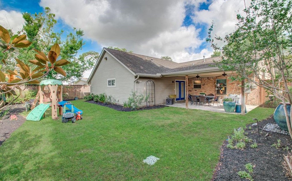 2319 Wilde Rock Way, Houston TX  77018-7147 exterior