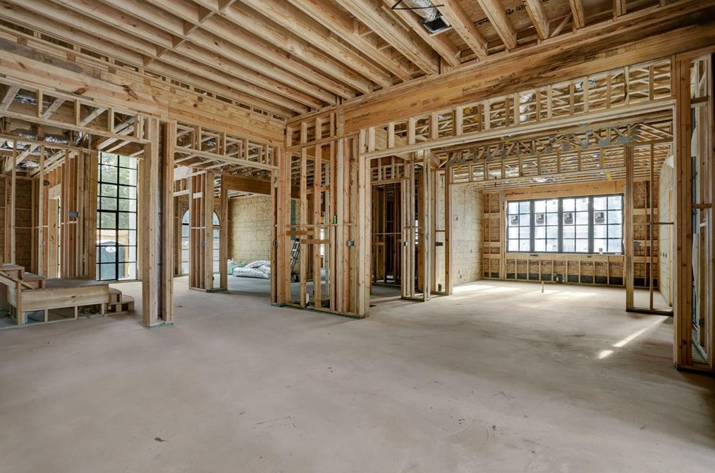 10830 Roaring Brk Ln, Houston TX 77024-6813 exterior