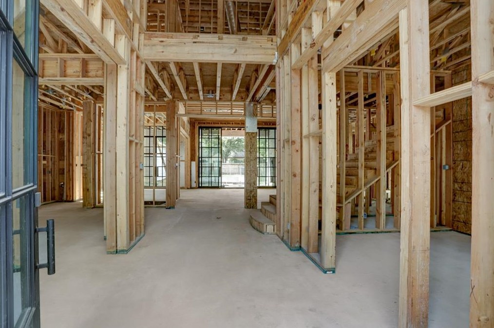 10830 Roaring Brk Ln, Houston TX 77024-6813 exterior