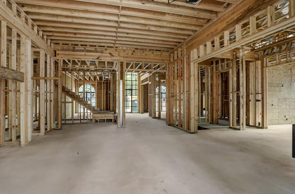 10830 Roaring Brk Ln, Houston TX 77024-6813 exterior