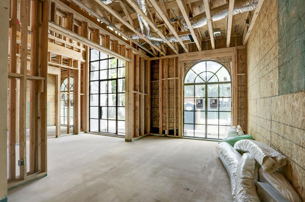 10830 Roaring Brk Ln, Houston TX 77024-6813 exterior