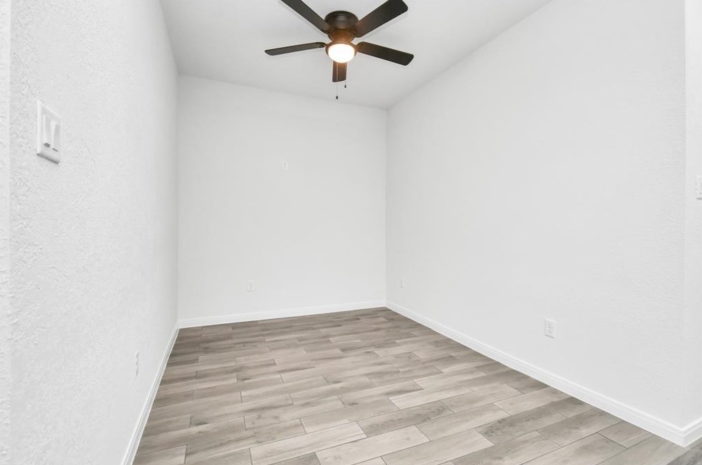 3433 Shelby Cir, Houston TX 77051-1256 exterior