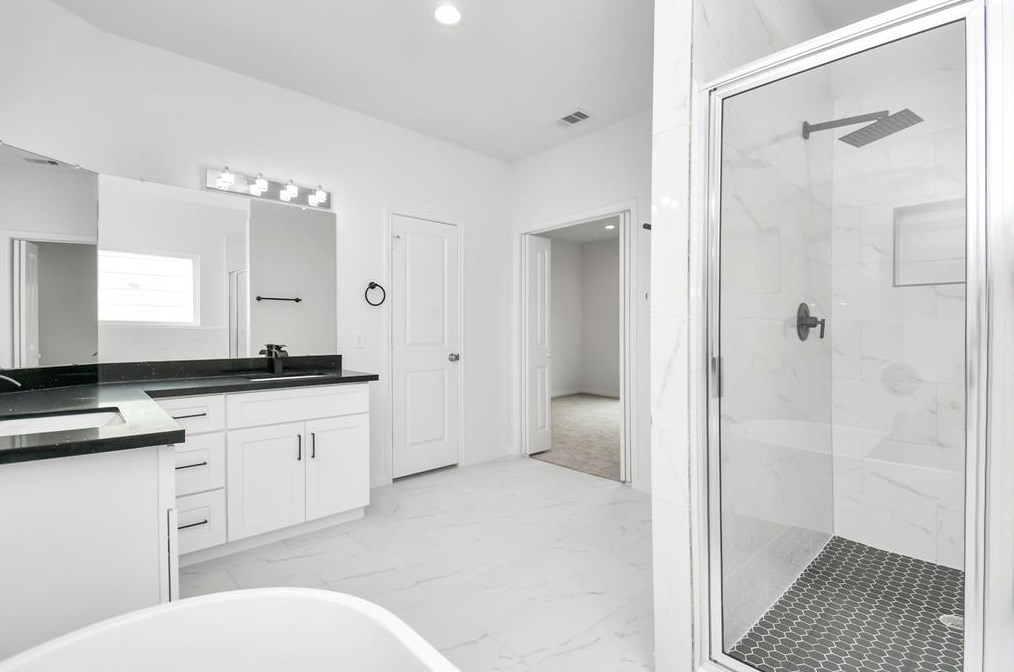 3433 Shelby Cir, Houston TX 77051-1256 exterior