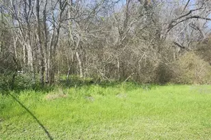 609 W Barton St, Calvert, TX 77837 - Photo 3