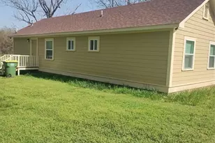 609 W Barton St, Calvert, TX 77837 - Photo 13