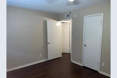 4710 Airport Boulevard #206, Houston, TX 77048 - Photo 15