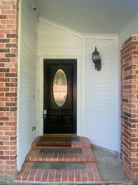 14235 Royal Hill Dr, Houston TX  77083-6133 exterior