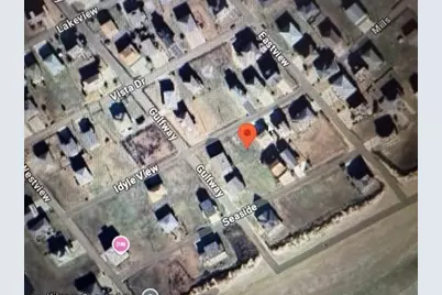 2022 Idyle View, Crystal Beach, TX 77650 - Photo 3