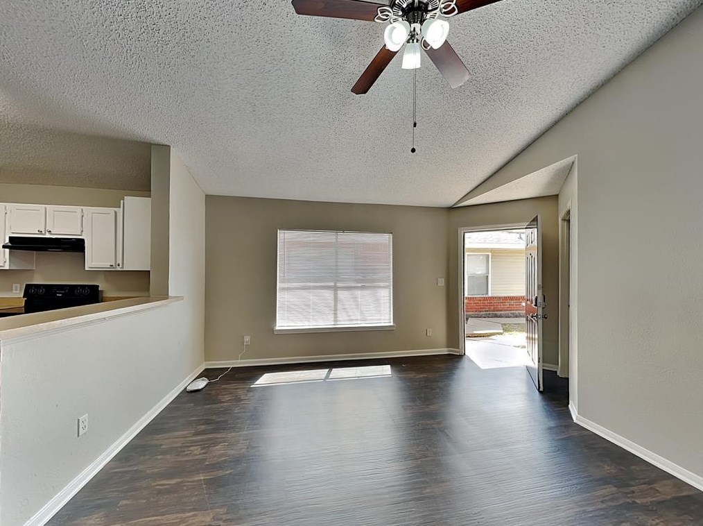 3118 Kelling St, Houston TX  77045-4300 exterior