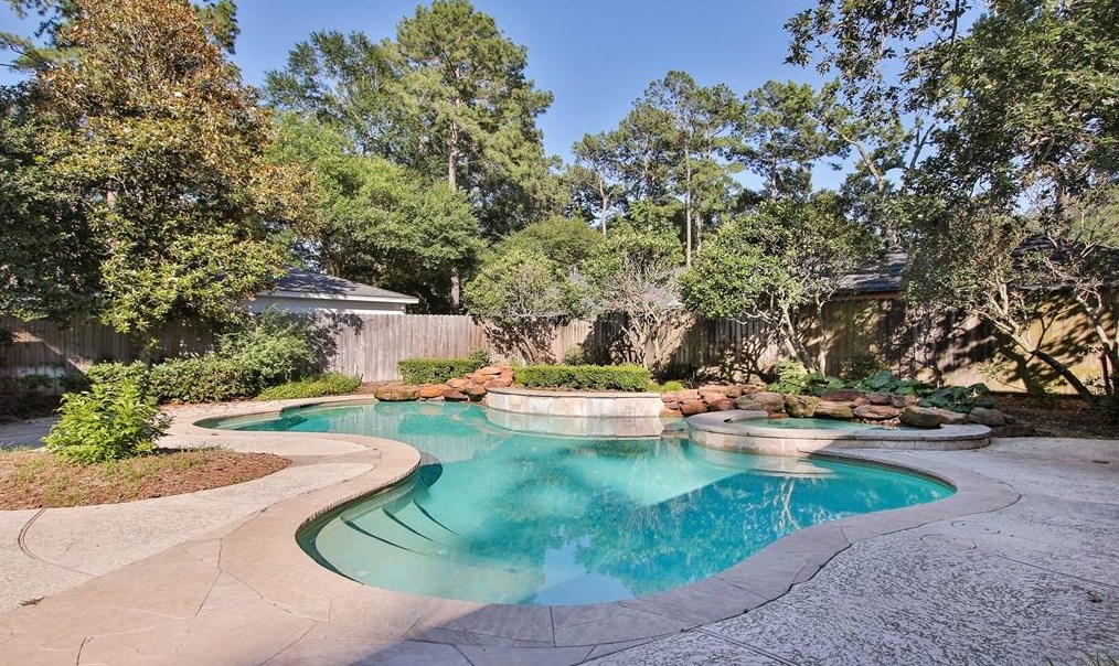 5607 Westerham Pl, Houston TX  77069-1934 exterior