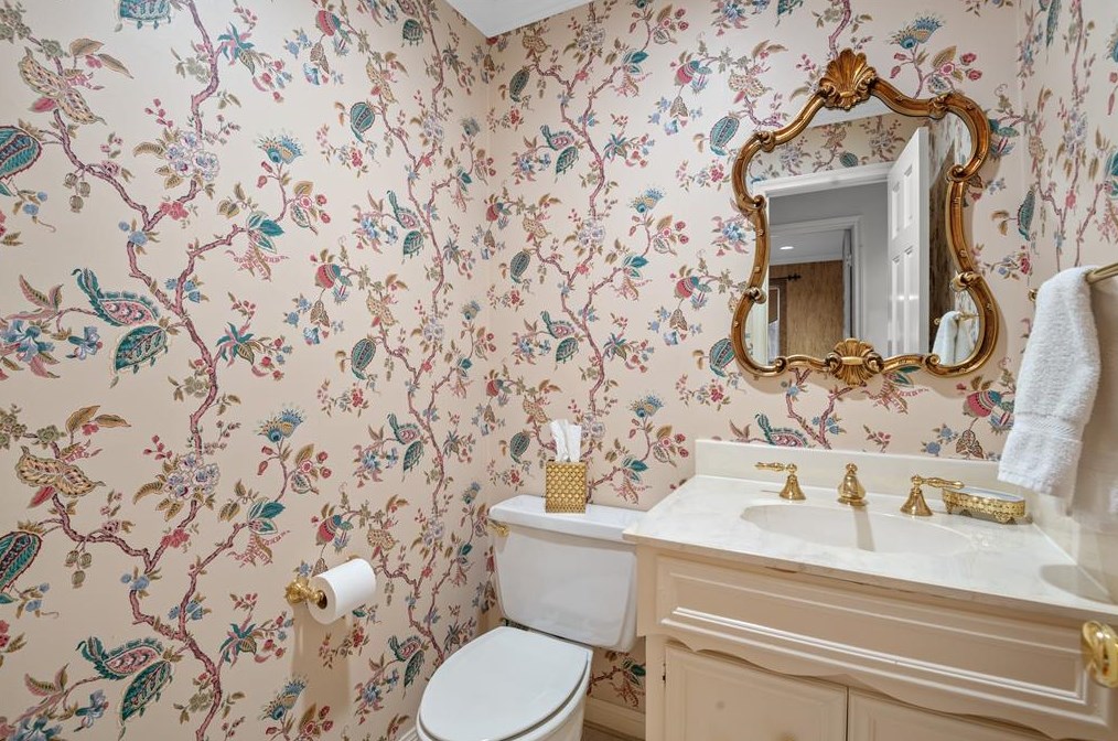 5607 Westerham Pl, Houston TX  77069-1934 exterior