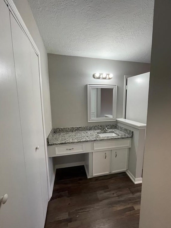 20047 Navaho Trl, Katy TX  77449-4917 exterior