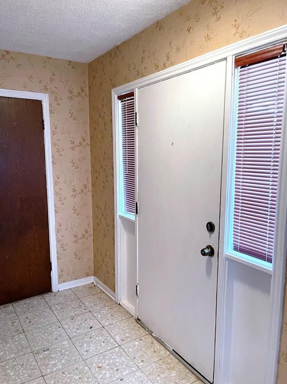129 Tamarisk Trl, Richwood TX  77566-4101 exterior