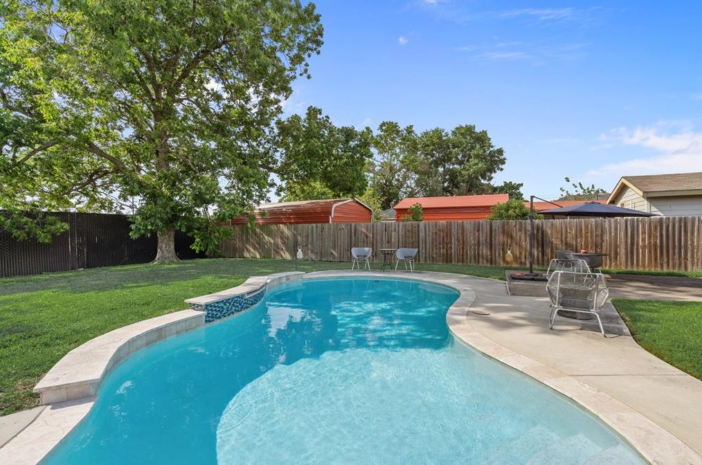 1312 Des Jardines St, Houston TX  77023-3723 exterior
