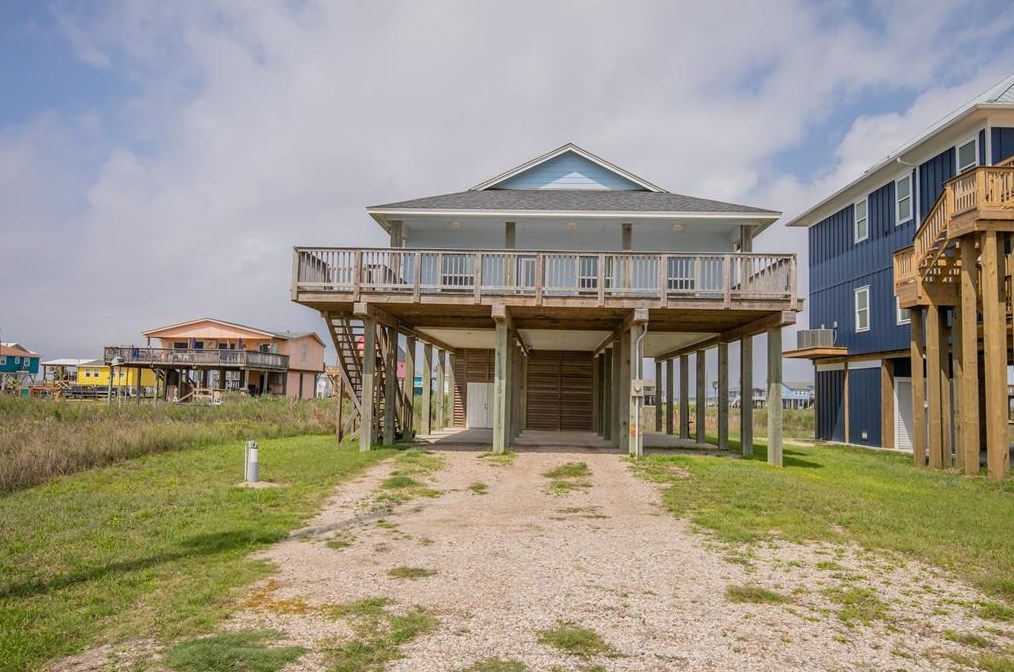4539 Blue Water Hwy, Jones Creek TX  77541-7190 exterior