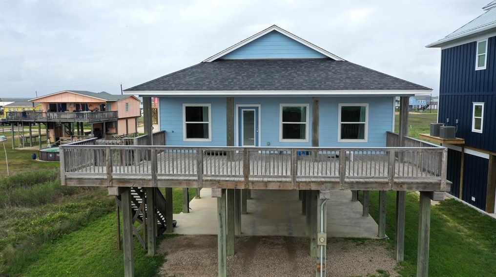4539 Blue Water Hwy, Jones Creek TX  77541-7190 exterior