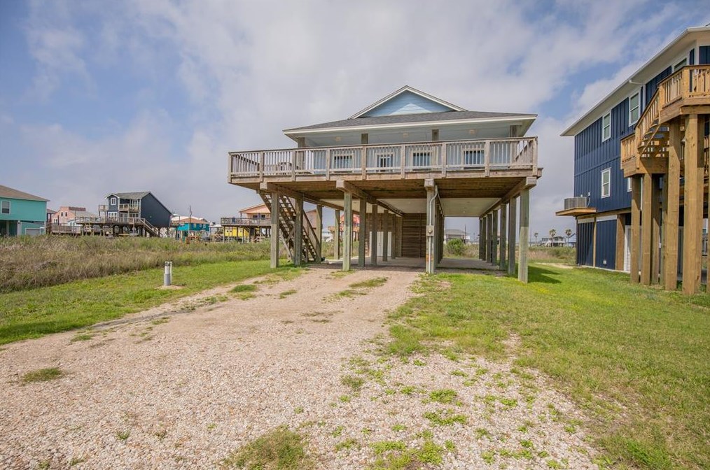 4539 Blue Water Hwy, Jones Creek TX  77541-7190 exterior
