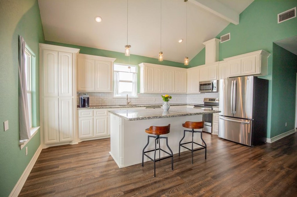 4539 Blue Water Hwy, Jones Creek TX  77541-7190 exterior