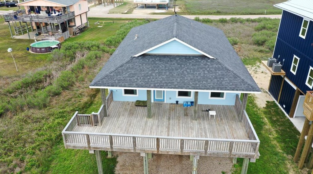 4539 Blue Water Hwy, Jones Creek TX  77541-7190 exterior