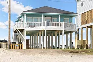 1391 Keith Ave, Gilchrist, TX 77617 - Photo 3