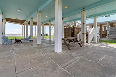 1391 Keith Ave, Gilchrist, TX 77617 - Photo 5