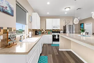 1391 Keith Ave, Gilchrist, TX 77617 - Photo 17