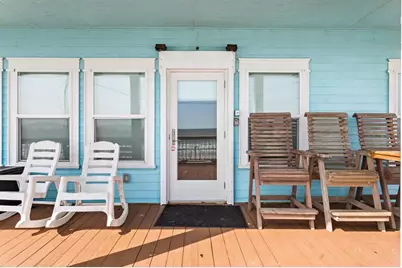 1391 Keith Ave, Gilchrist, TX 77617 - Photo 11