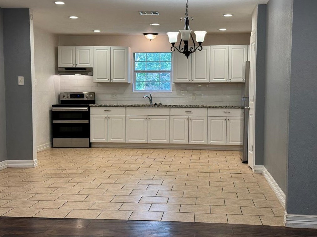 4829 Brinkley St, Houston TX  77051-2804 exterior