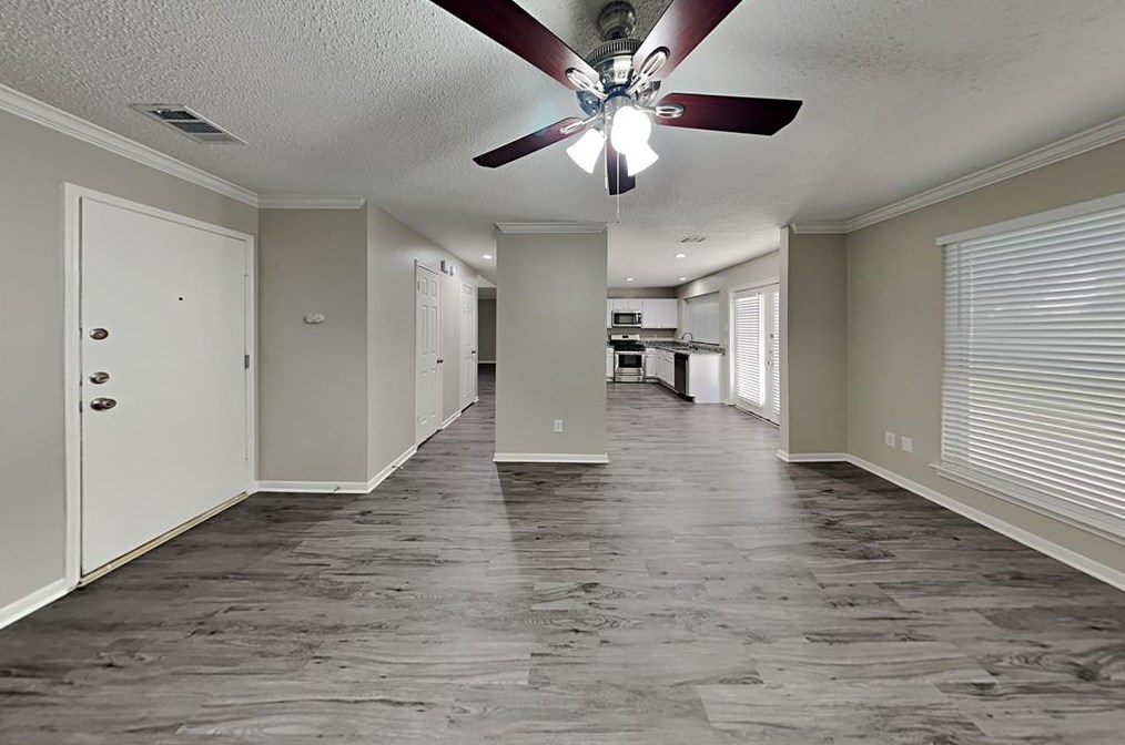 7906 Shangrila Ln, Houston TX  77095-4131 exterior