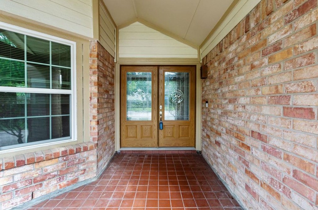 2231 Greencove Ln, Sugar Land TX  77479-2220 exterior