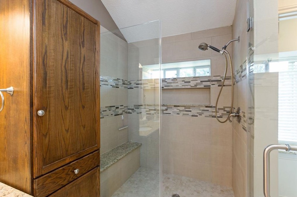 2231 Greencove Ln, Sugar Land TX  77479-2220 exterior