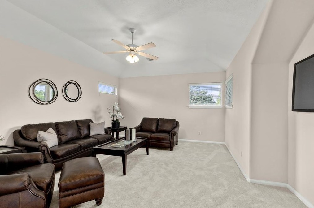 5807 Santa Fe Spg Dr, Houston TX  77041-5759 exterior