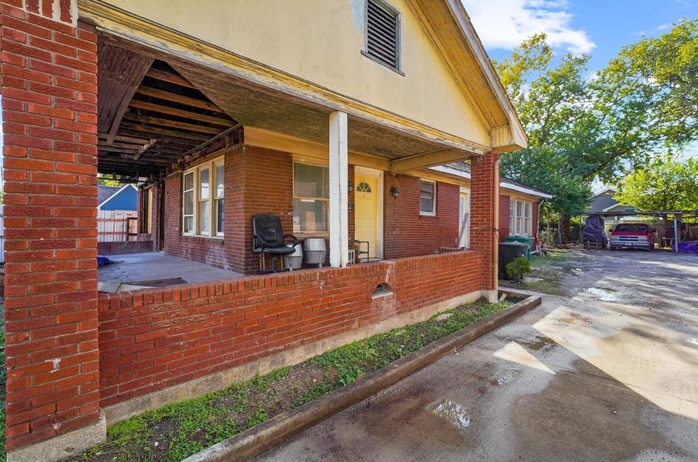 1528 Telephone Rd, Houston TX  77023-3635 exterior