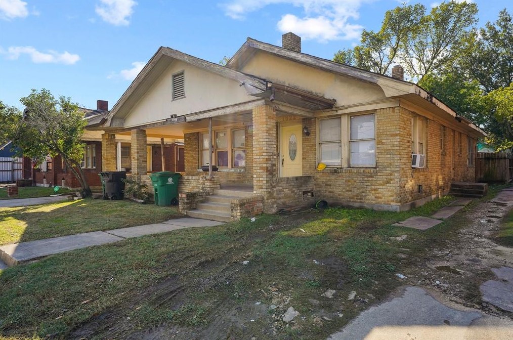 1528 Telephone Rd, Houston TX  77023-3635 exterior