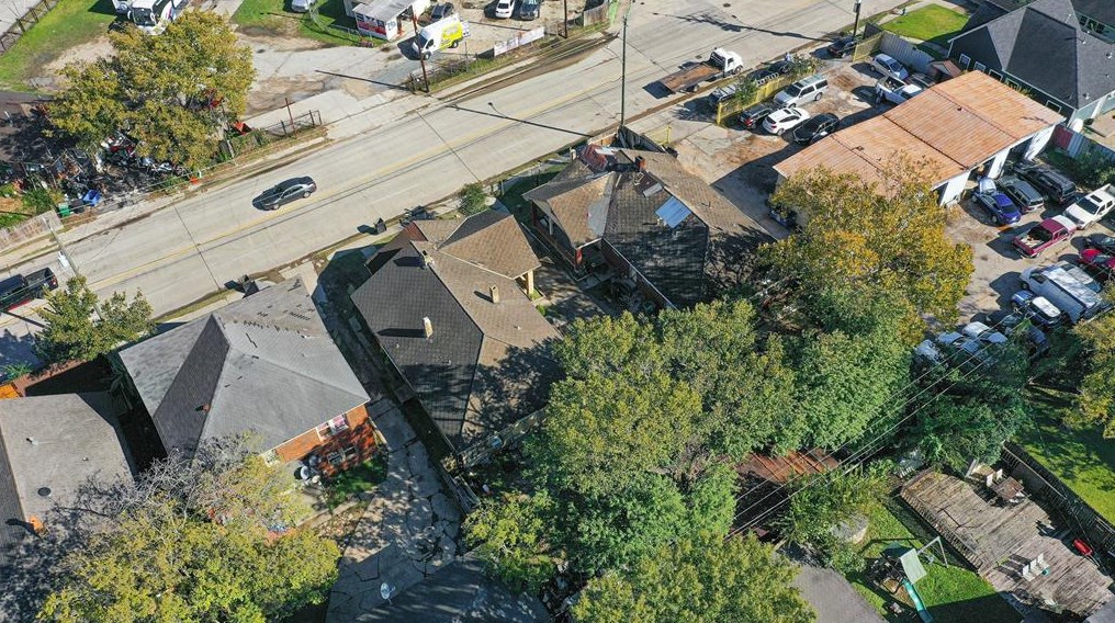 1528 Telephone Rd, Houston TX  77023-3635 exterior