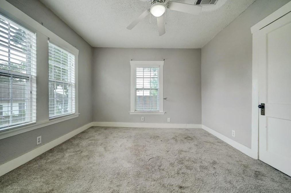 932 Tulane, Houston TX  77008-6842 exterior