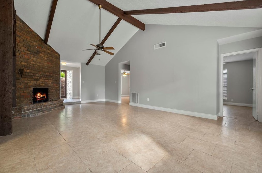 15639 Boulder Oaks Dr, Houston TX  77084-3008 exterior