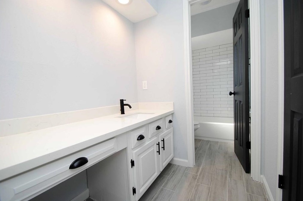 5834 Woodmancote Dr, Humble TX 77346-2734 exterior