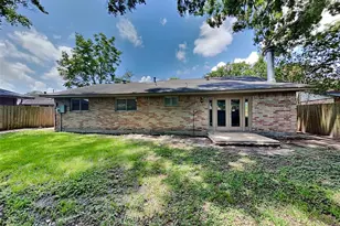 10415 Sagewillow Ln, Houston, TX 77089 - Photo 11