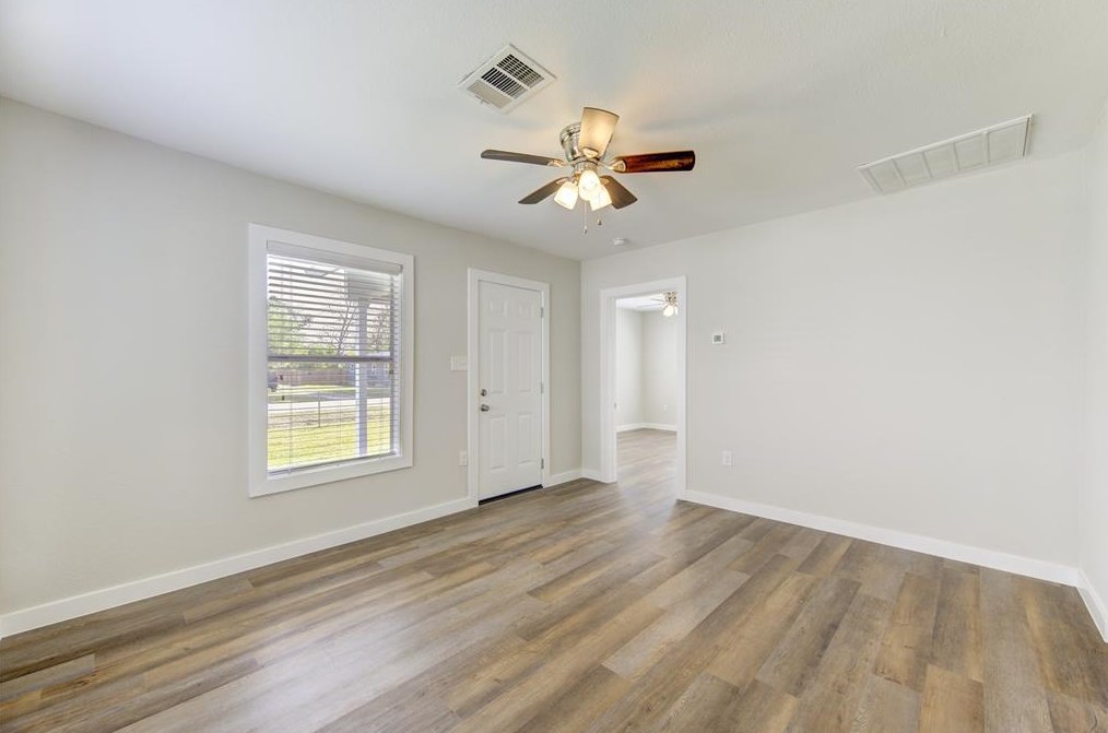 4111 Dabney St, Houston TX  77026-4128 exterior