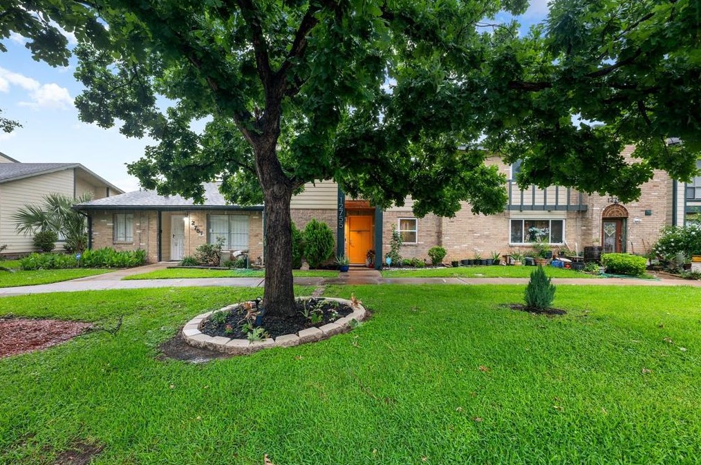12755 Leader St, Houston TX  77072-5119 exterior
