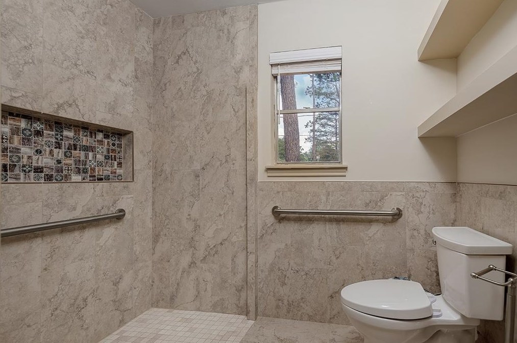 5418 Pebble Spg Dr, Houston TX 77066-2541 exterior